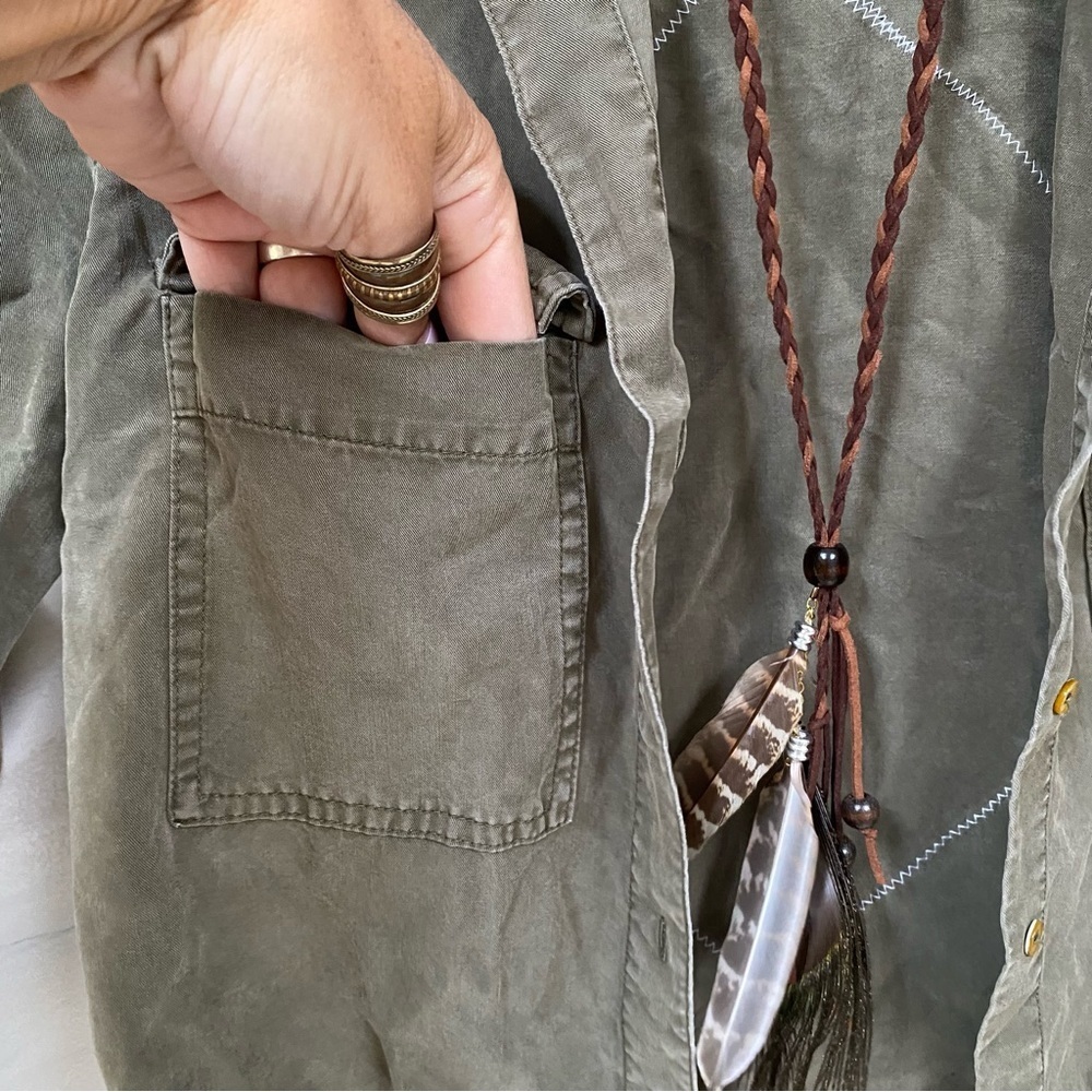 UPCYCLED Babaton safari vibe shirt/cover up w cabin cottage country vibe - Picture 13 of 13
